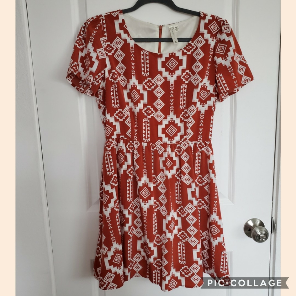 Aztec dress - Picture 4 of 5